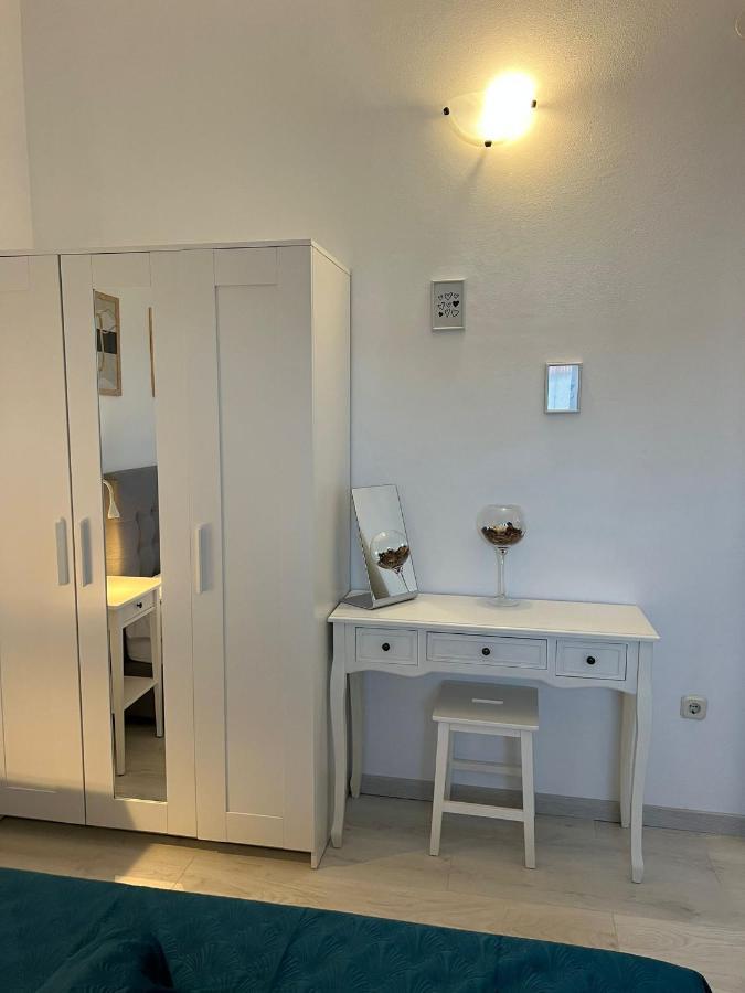 Apartments And Rooms Lorena 236 روفينج المظهر الخارجي الصورة