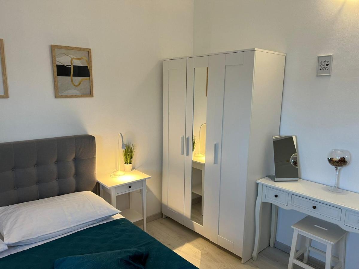 Apartments And Rooms Lorena 236 روفينج المظهر الخارجي الصورة