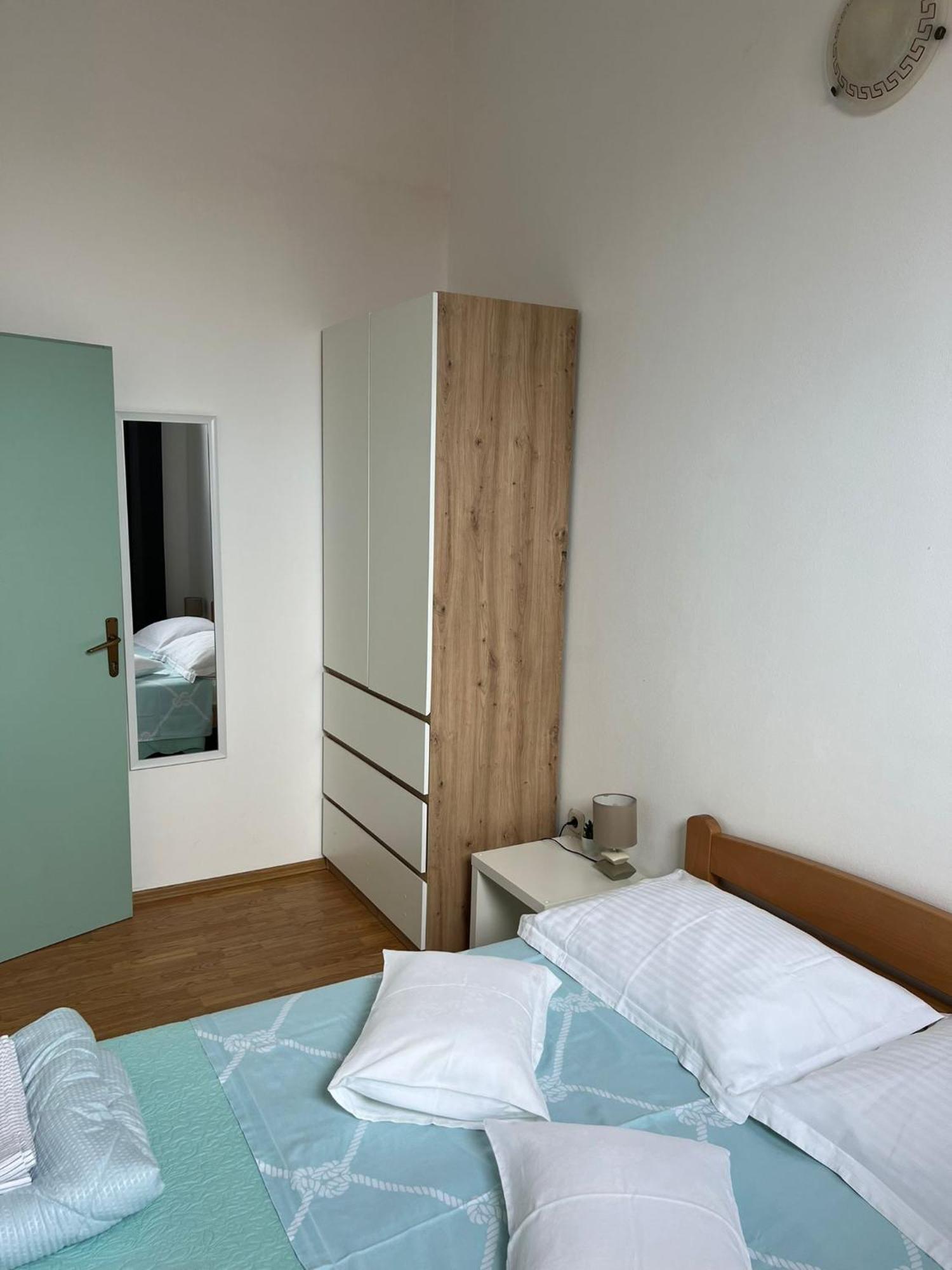 Apartments And Rooms Lorena 236 روفينج المظهر الخارجي الصورة