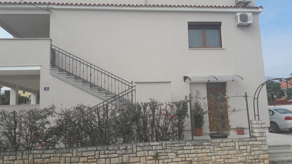 Apartments And Rooms Lorena 236 روفينج المظهر الخارجي الصورة