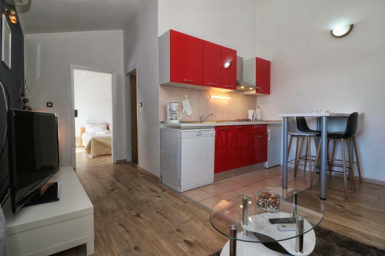 Apartments And Rooms Lorena 236 روفينج المظهر الخارجي الصورة