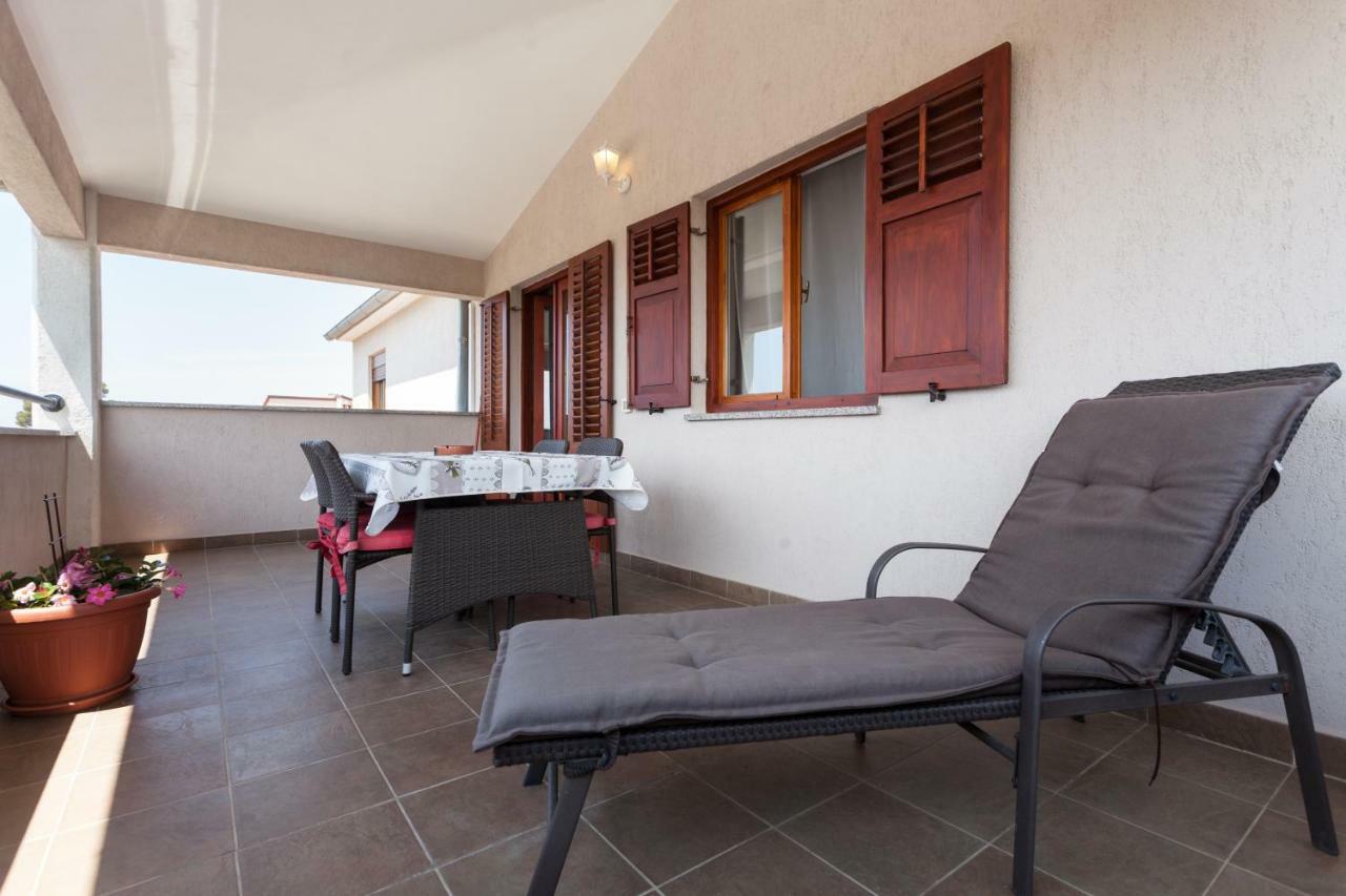 Apartments And Rooms Lorena 236 روفينج المظهر الخارجي الصورة